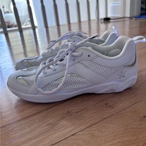 White Rebel Recon Cheer Shoes
